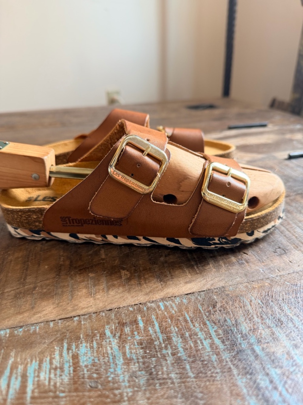 New Les Tropeziennes Women's Tan Double-Buckle Slide Sandals